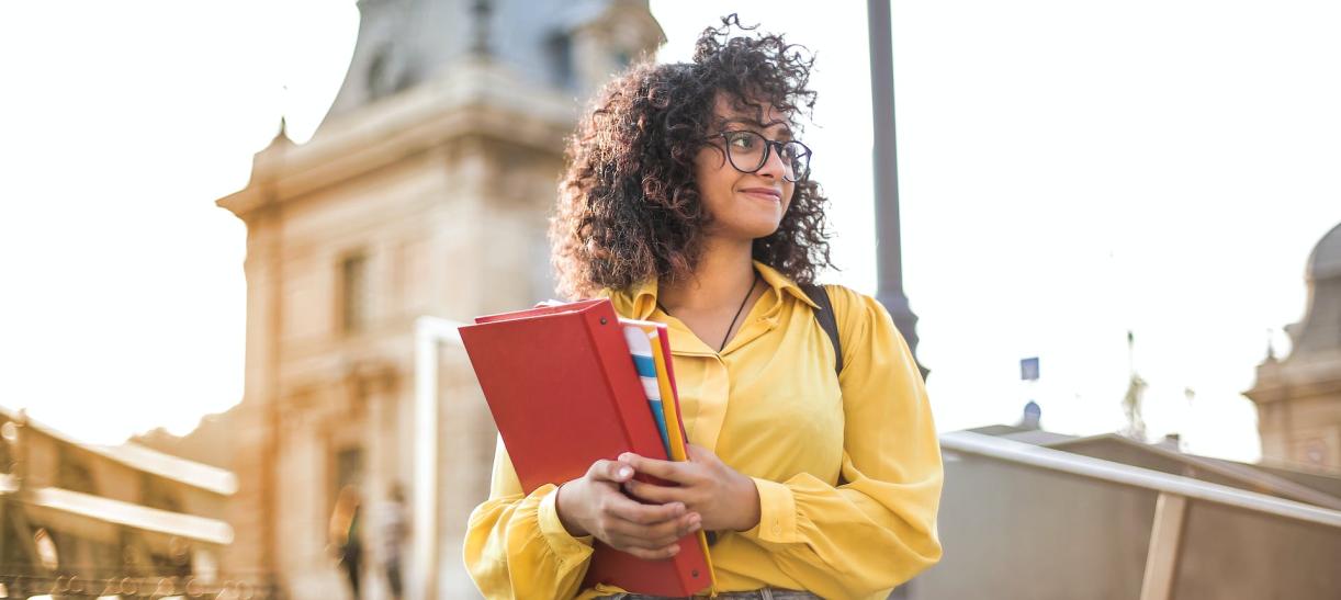 Becas de la Unión Europea: cómo aplicar al programa Erasmus+ 2024