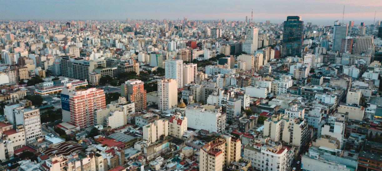 ¿Por qué Argentina se está convirtiendo en una opción atractiva de inversión?