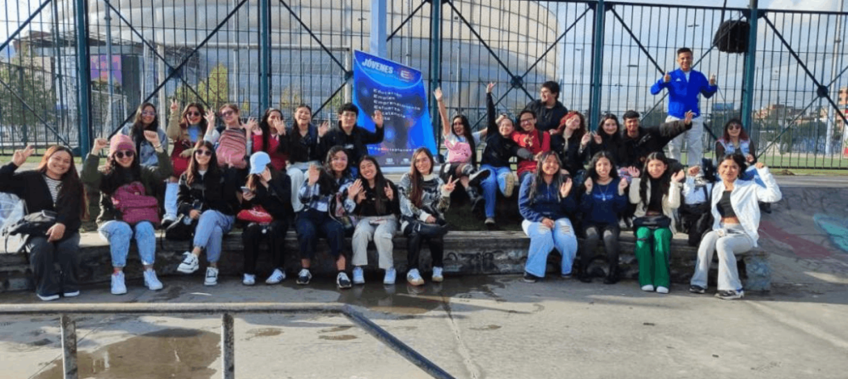 Jóvenes a la E La iniciativa que busca brindar mayor educación