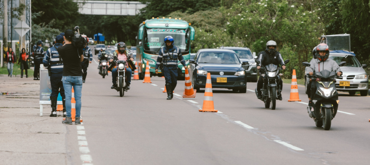 Pico y Placa Bogotá: 4 de julio 2025