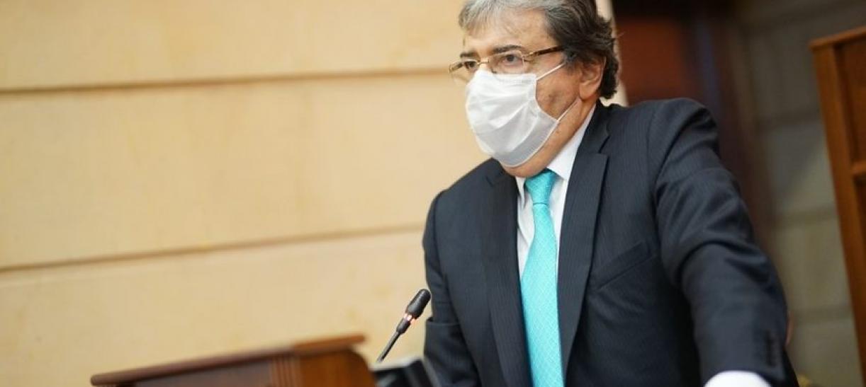 El ministro de defensa pidió perdón por abusos de la Fuerza Pública