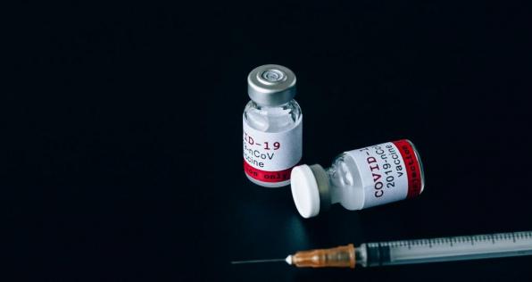 20 de febrero: el inicio de la vacunación en Colombia