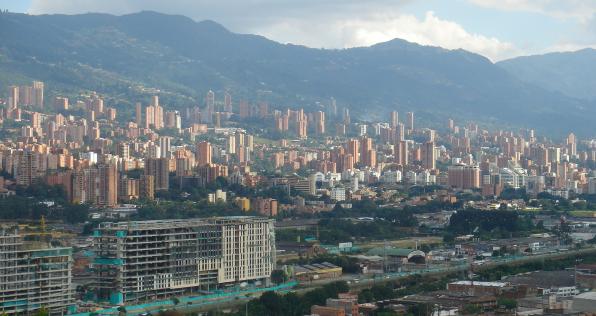 MinSalud dice que tercer pico se estaría presentando por ciudades 