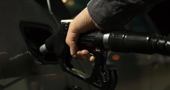 Alerta por desabastecimiento de combustible en el país