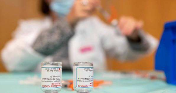 Colombia gestiona con Estados Unidos préstamo de vacunas Moderna