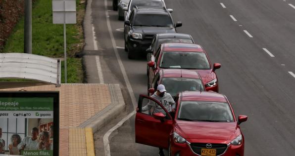 ¿Cómo aplica el descuento en tecnomecánica para vehículos eléctricos?