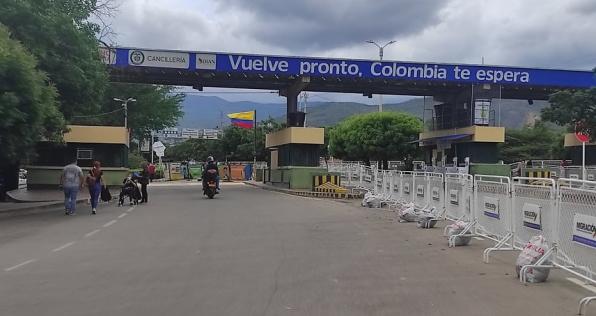 Colombia y Ecuador reabrirán su frontera desde diciembre
