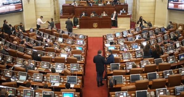 Esto se reglamentaría con la Ley de Seguridad Ciudadana