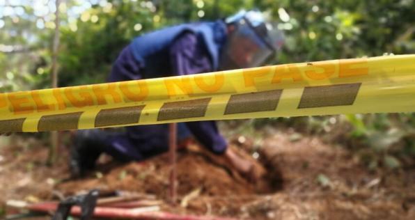 Minas antipersona: hombre perdió su pie y ahora ayuda a víctimas
