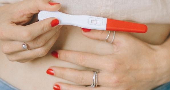 ¿Sabes cuáles son los primeros síntomas del embarazo?