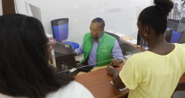 ¡Evita filas! Estas son las opciones para cobrar giros de Tránsito a Renta Ciudadana