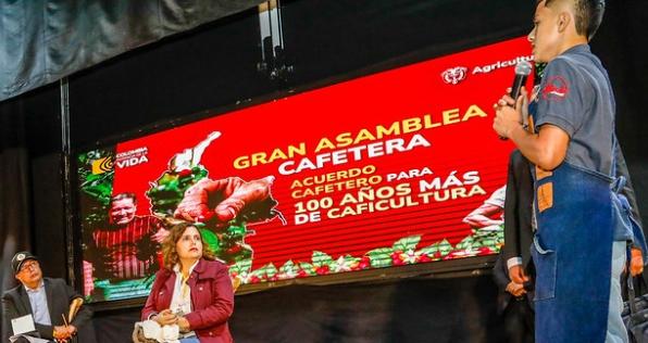 ¿Cuál es el futuro del café en Colombia? Petro en la Asamblea Nacional Cafetera