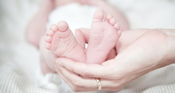 ¿Primero el apellido materno? El proyecto que lo permitiría