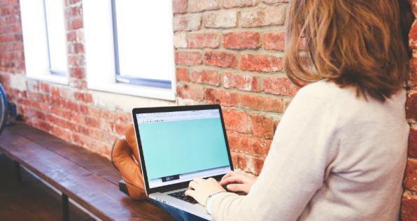 ¡Anímate a postularte a una beca y estudiar en el exterior!