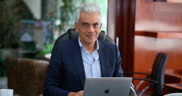 Ministro Lozano no ha renunciado, confirma Minambiente