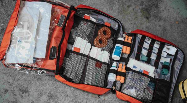 Kit de emergencias: elementos que no pueden faltar al prepararte para una emergencia