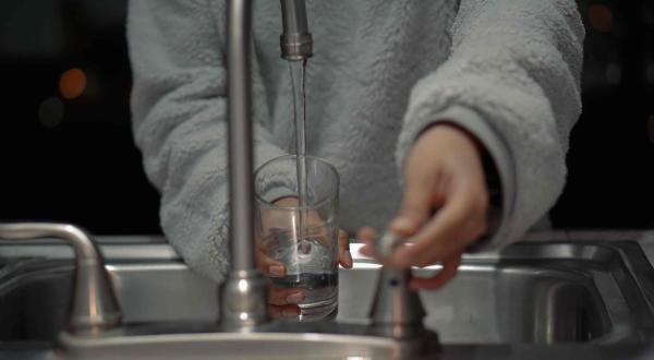 ¡Toma nota! 10 tips y acciones cotidianas para cuidar el agua desde casa