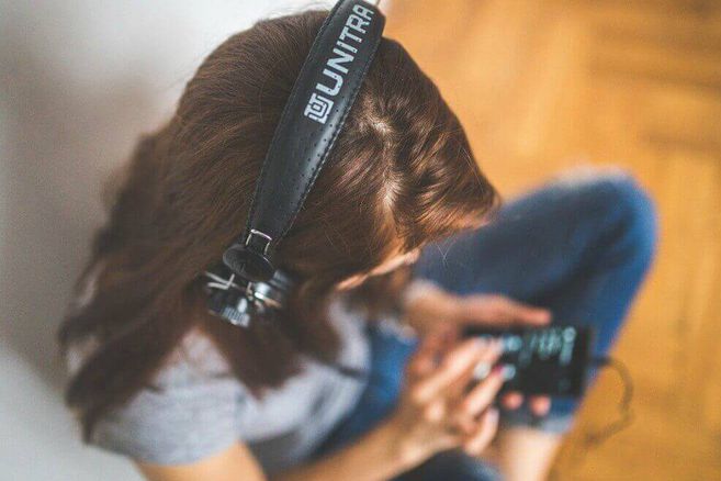 RTVC organiza “Al oído”, el primer Festival Iberoamericano de Podcast