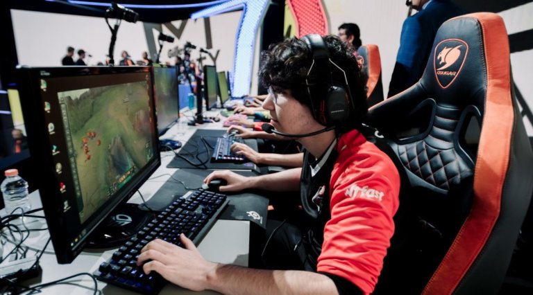 Vuelve League Of Legends A Señal Colombia