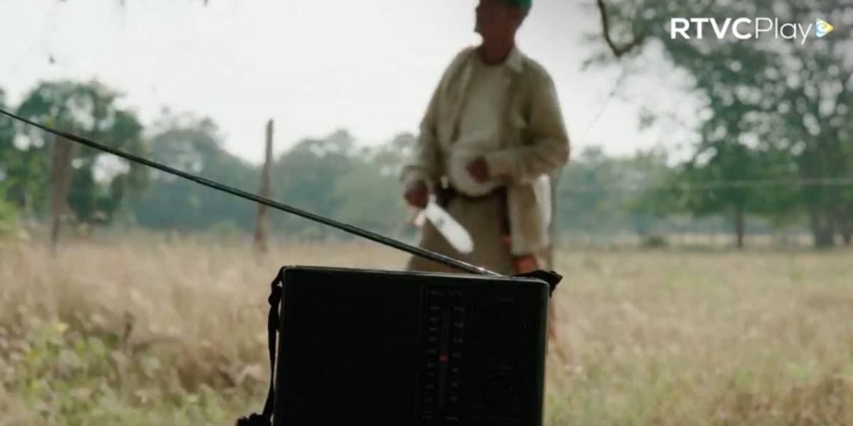 '80 años con voz', una serie que celebra la historia de la radio en el país