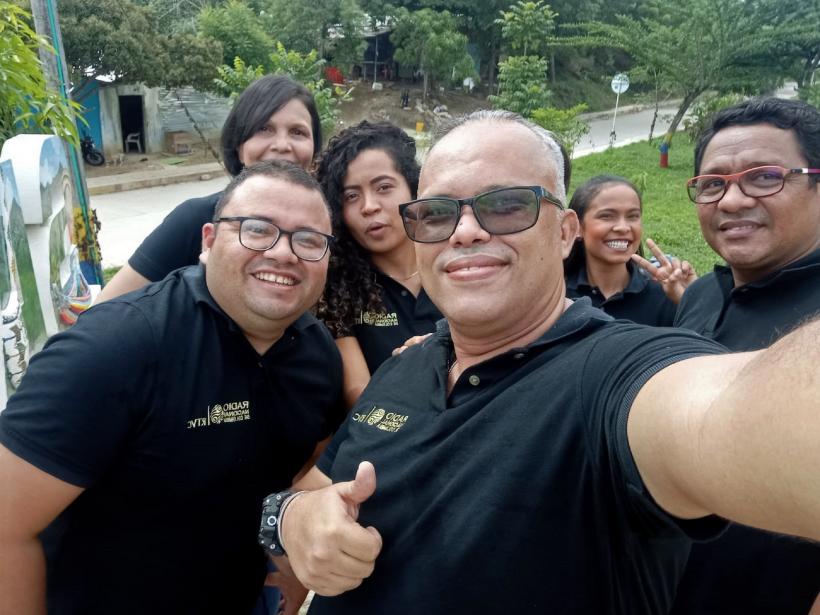 La radio rescata del olvido los pueblos azotados por la violencia en Colombia