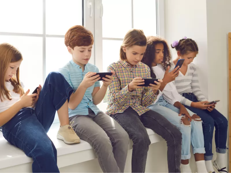 Uso de la inteligencia artificial en niños: guía para padres