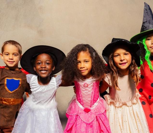 beneficios de disfrazar a los niños en Halloween