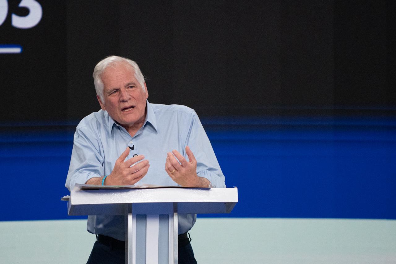 Con seis candidatos se realizó el segundo debate presidencial en Inravisión