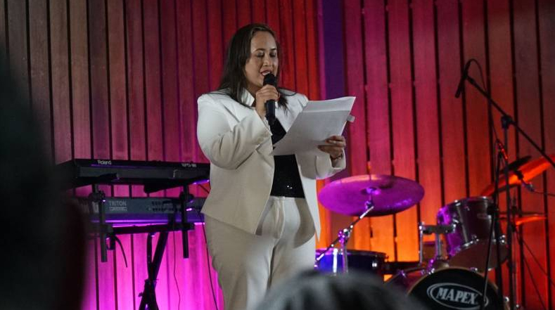 Colombia Verso a verso: la poesía como un género de la esperanza Colombia Verso a verso: la poesía como un género de la esperanza