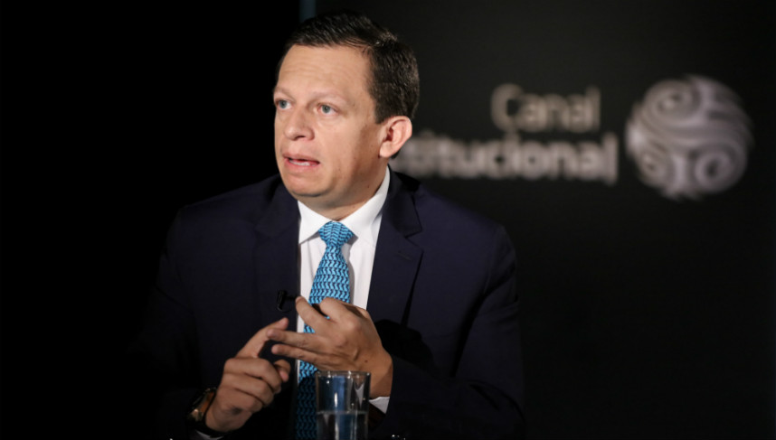 Infectólogo Carlos Eduardo Pérez Infectólogo Carlos Eduardo Pérez