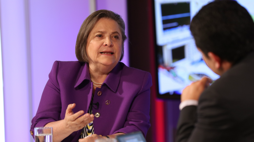 Clara López Clara López