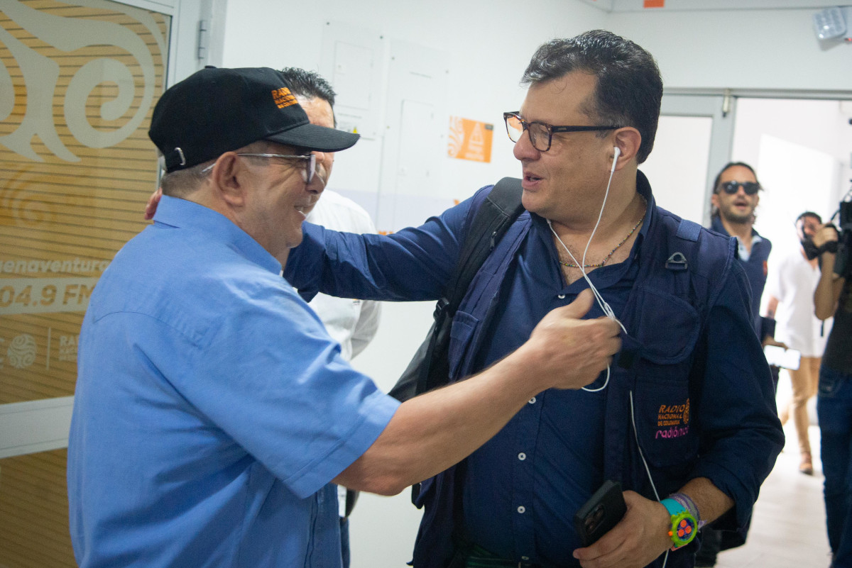 Se inauguran las cuatro últimas Emisoras de Paz. ¡RTVC le cumple al acuerdo! Se inauguran las cuatro últimas Emisoras de Paz. ¡RTVC le cumple al acuerdo!