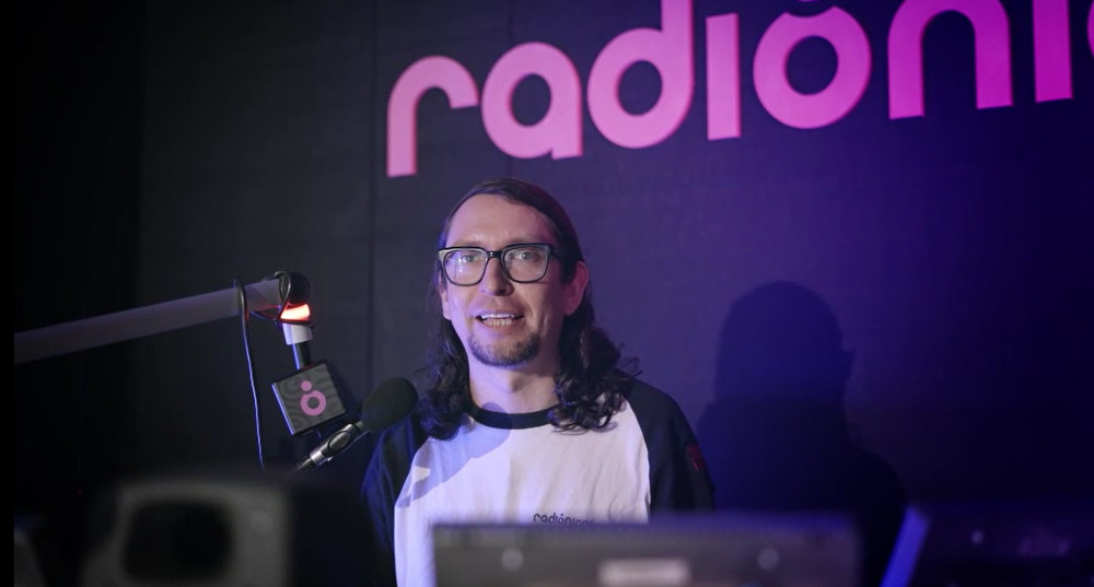 ‘Multiverso Radiónica’: conexiones culturales con sonidos y acentos juveniles ‘Multiverso Radiónica’: conexiones culturales con sonidos y acentos juveniles