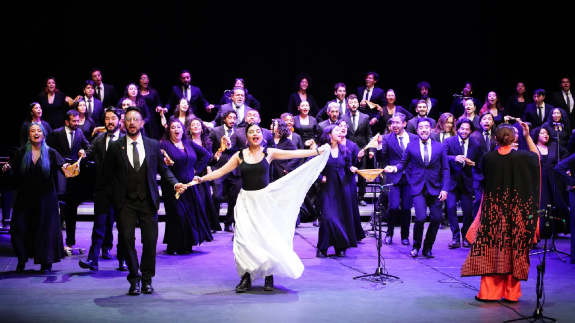 Convenio para que las artes vivas del Centro Nacional de las Artes se transmitan por radio y televisión pública