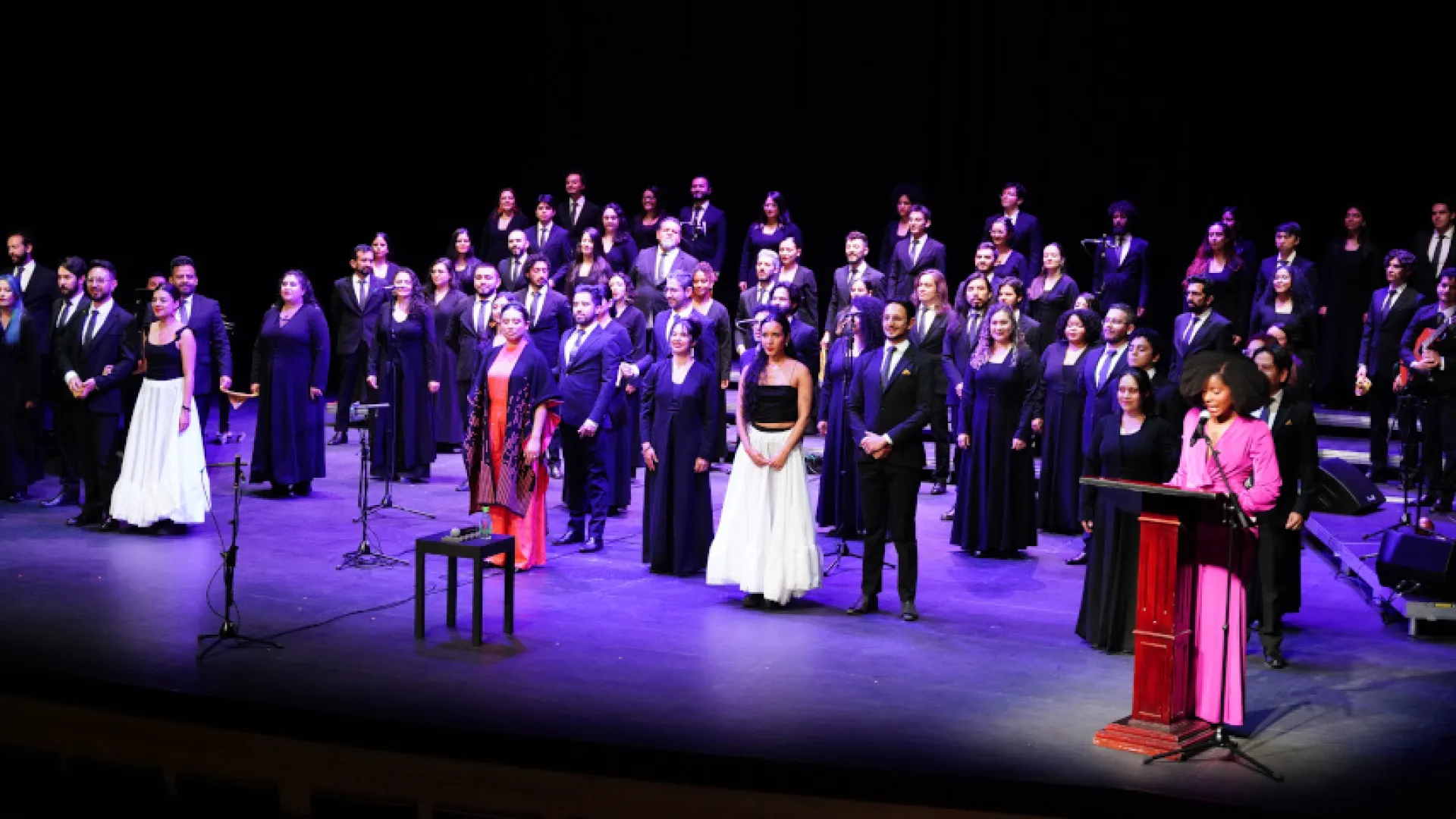 Convenio para que las artes vivas del Centro Nacional de las Artes se transmitan por radio y televisión pública