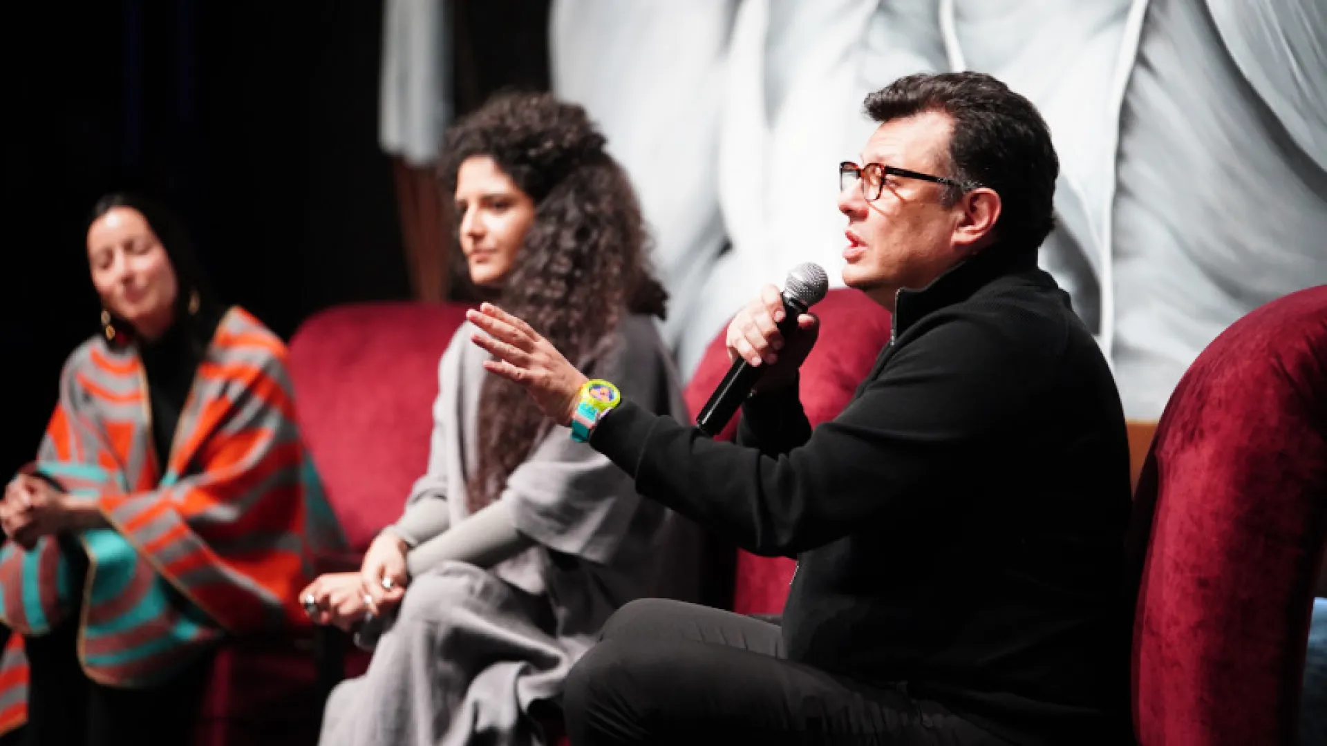 Convenio para que las artes vivas del Centro Nacional de las Artes se transmitan por radio y televisión pública