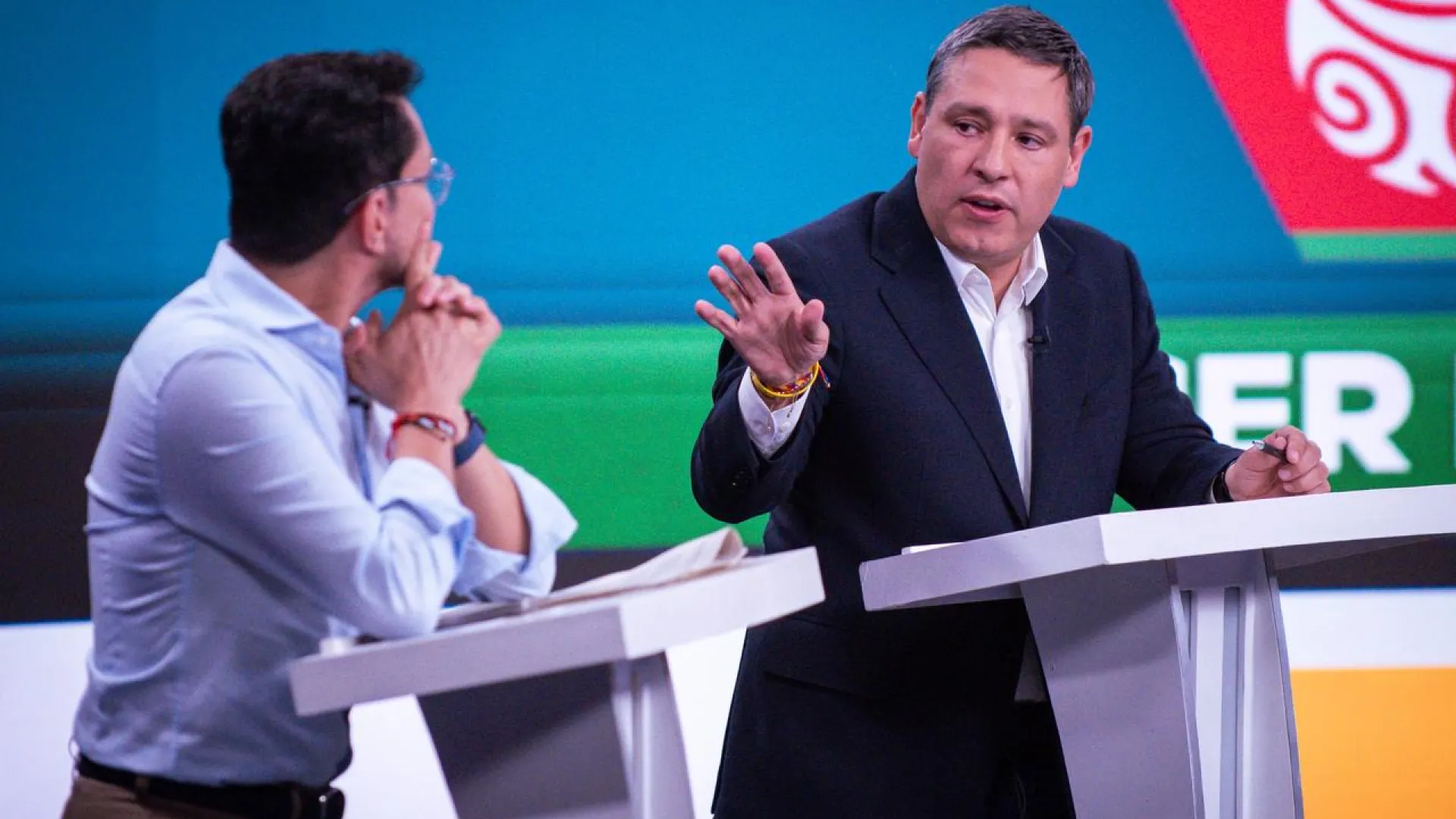 Con cuatro candidatos se realizó el tercer debate presidencial en Inravisión