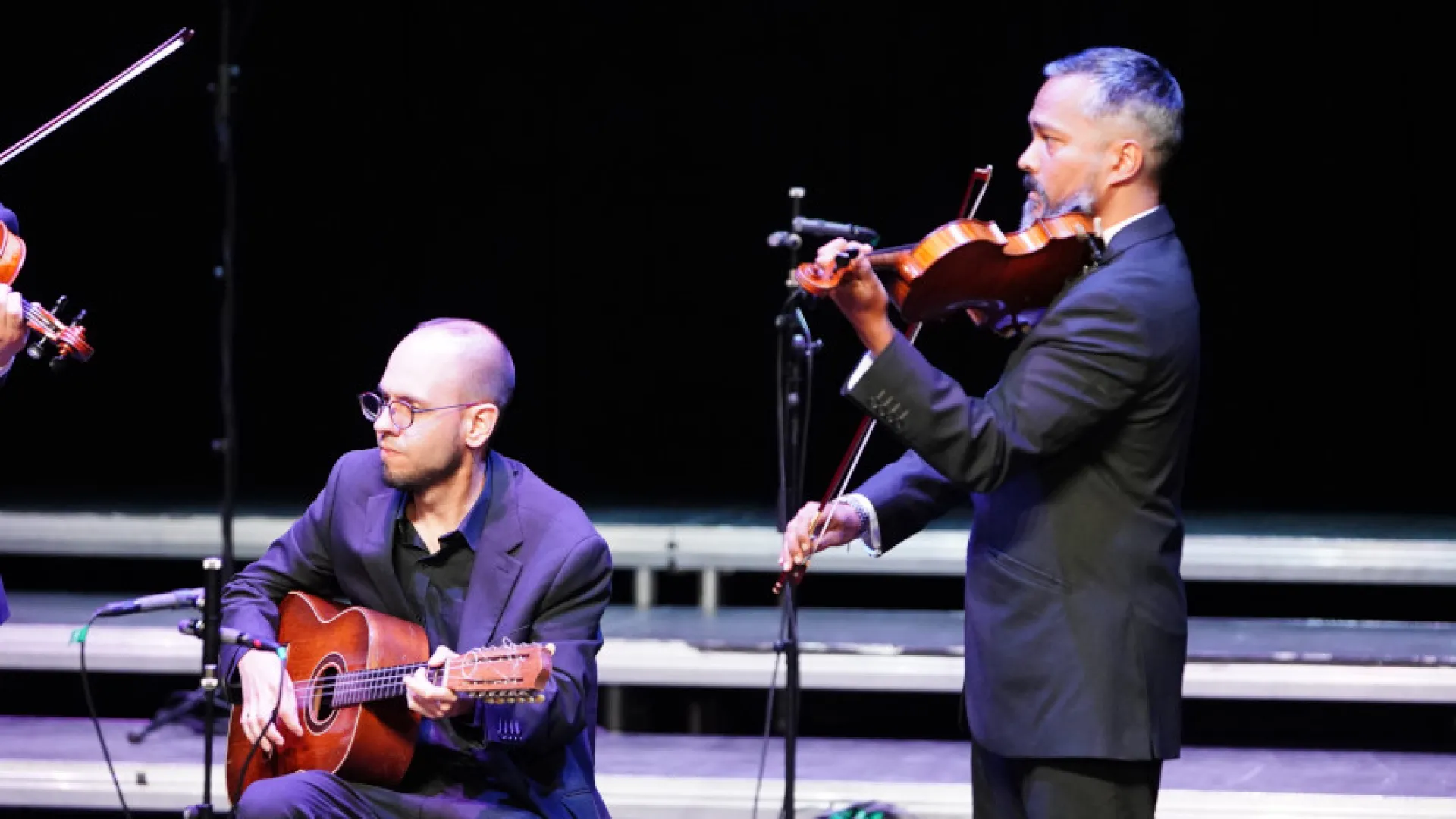 Convenio para que las artes vivas del Centro Nacional de las Artes se transmitan por radio y televisión pública