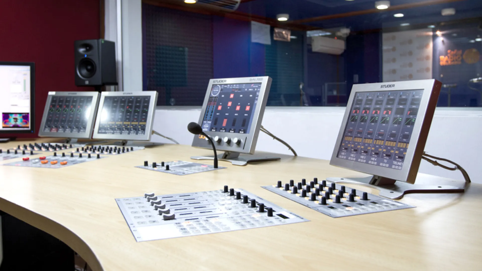 Descentralización of studies