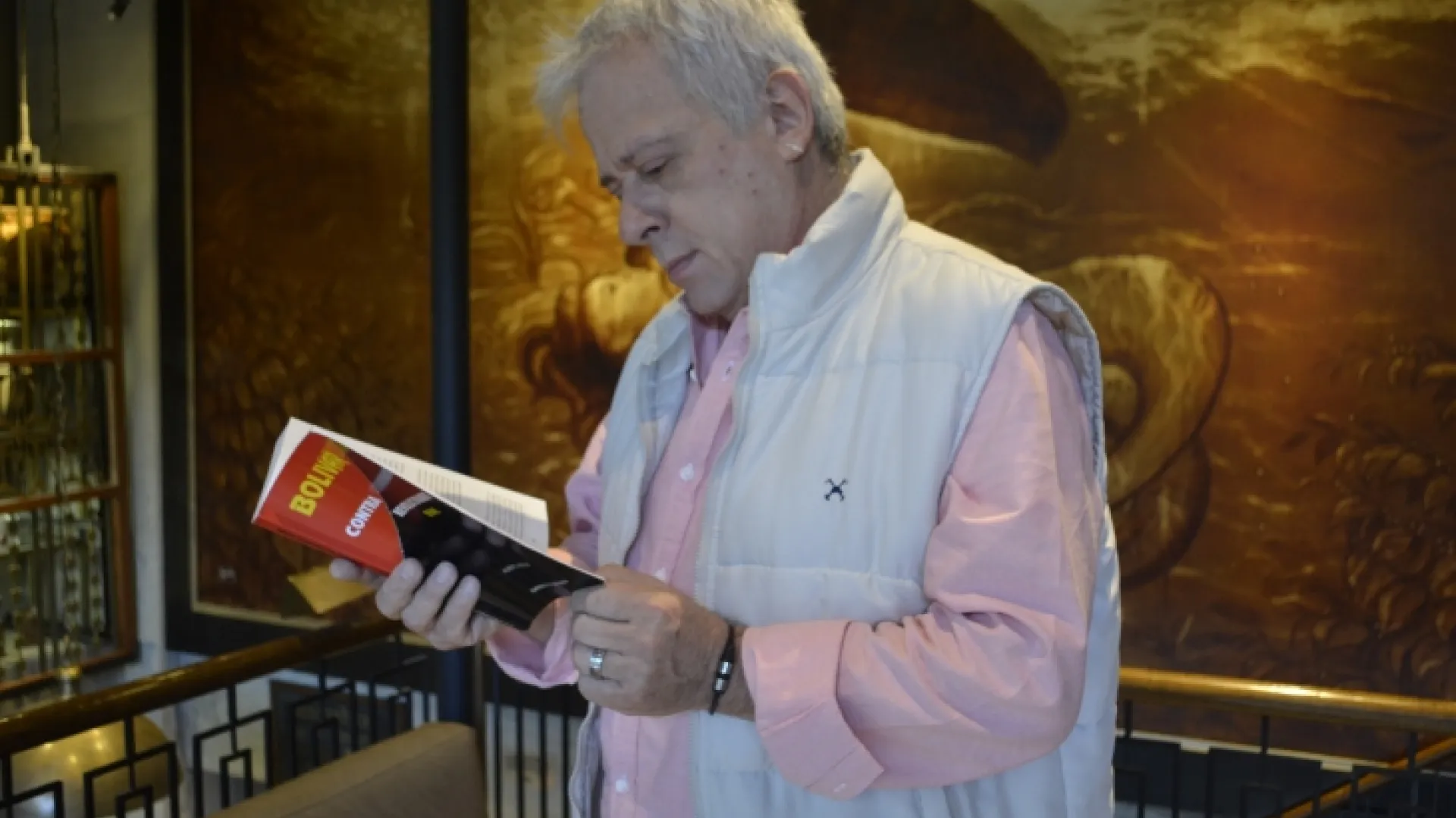 La primera serie web hecha con celulares es colombiana