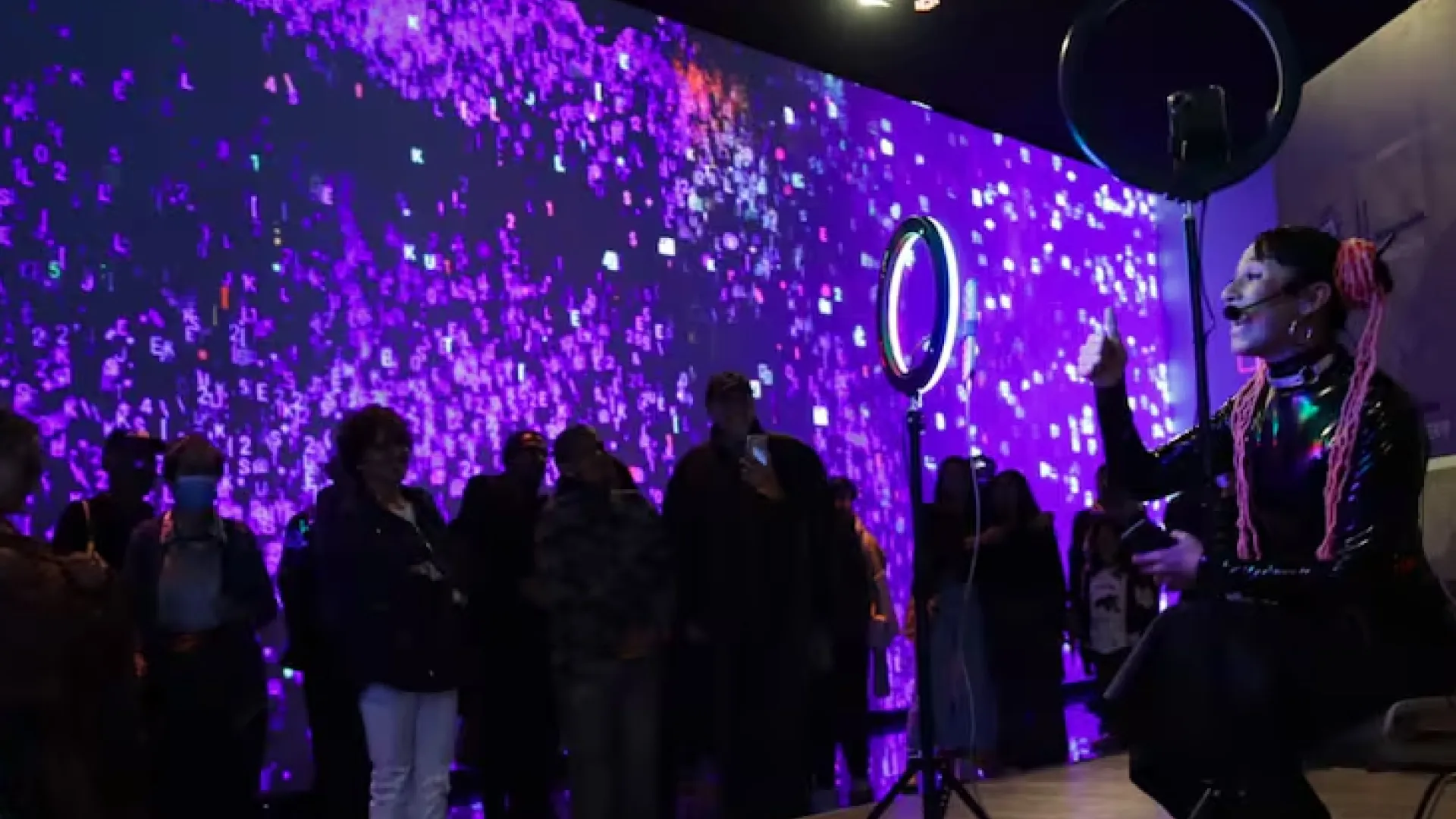 La historia de la radio y su evolución a la televisión en ECOS