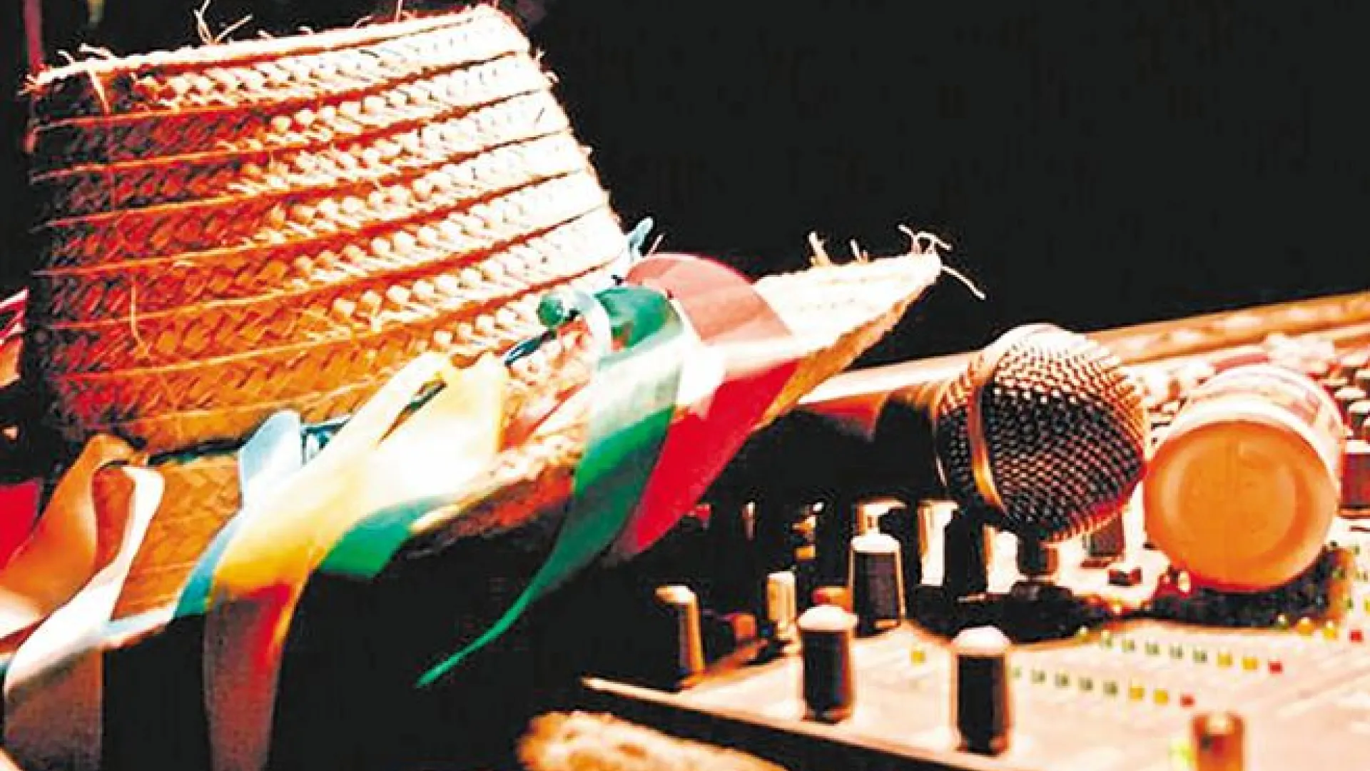 Radios de paz para recomponer las relaciones afectadas por la guerra