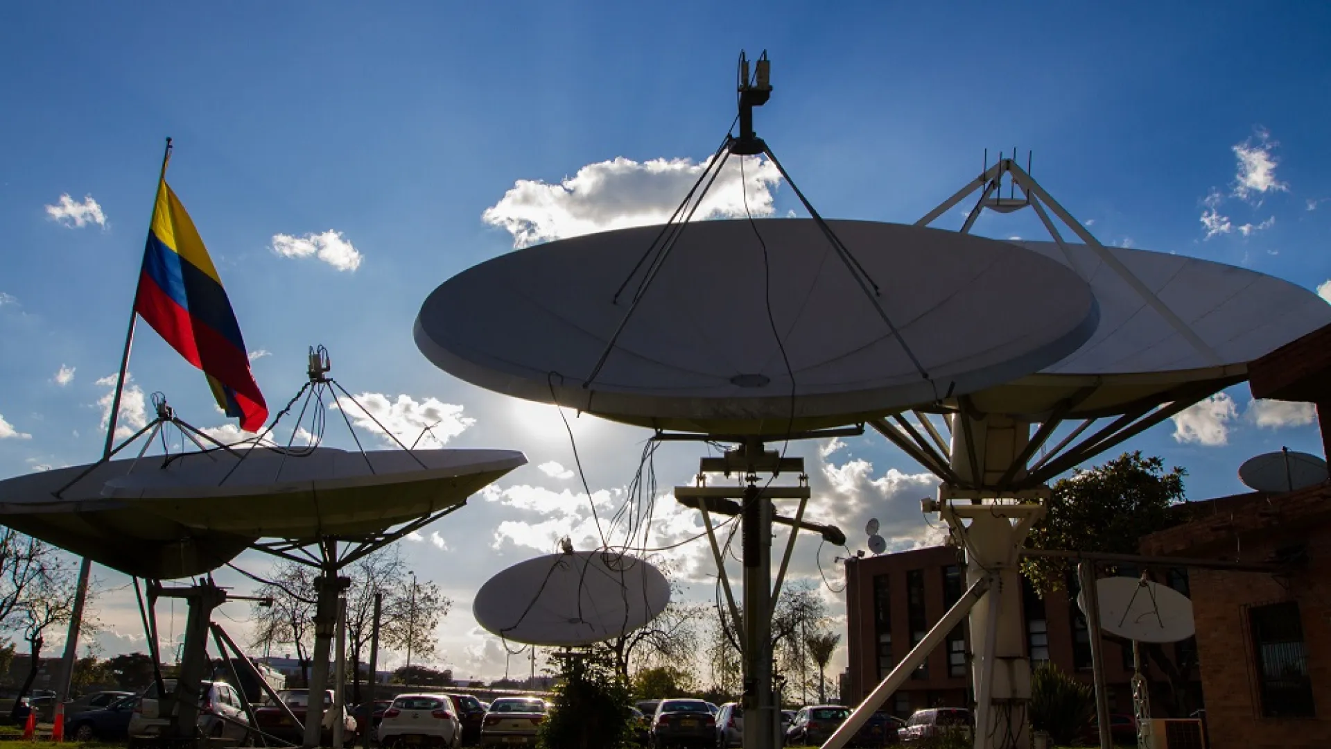 Antenas RTVC Sistema de Medios Públicos sede Calle 26