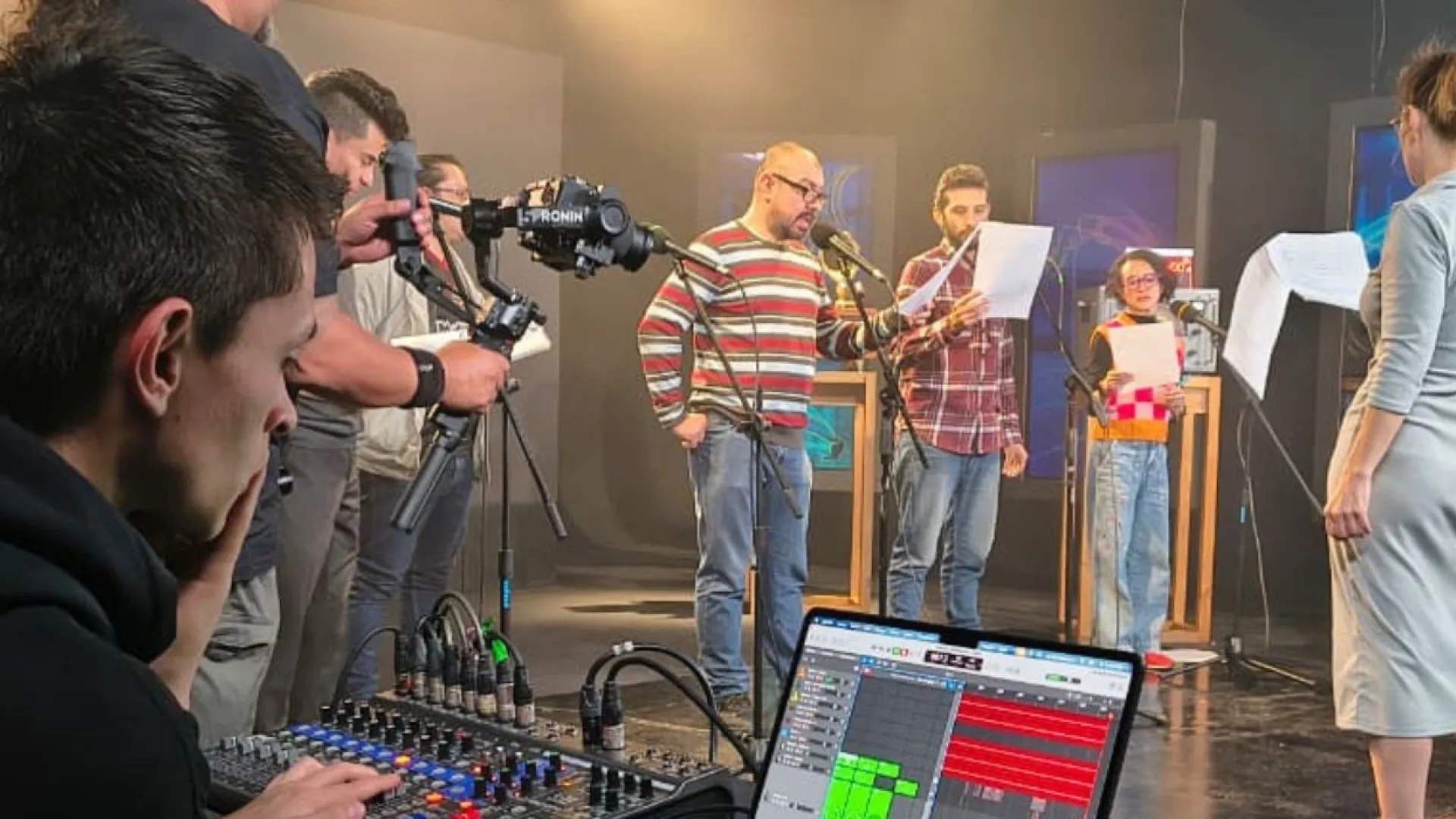 Este jueves 29 de octubre, en el marco de la conmemoración del Día Mundial del Patrimonio Audiovisual, el Sistema de Medios Públicos presentará a las 8:00 p. m., un especial en vivo que marca el regreso de las radionovelas.