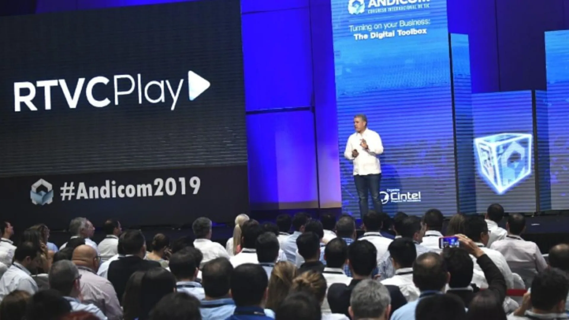 Nueva plataforma de RTVCPlay "va a transformar la industria audiovisual de nuestro país", presidente Duque en Andicom