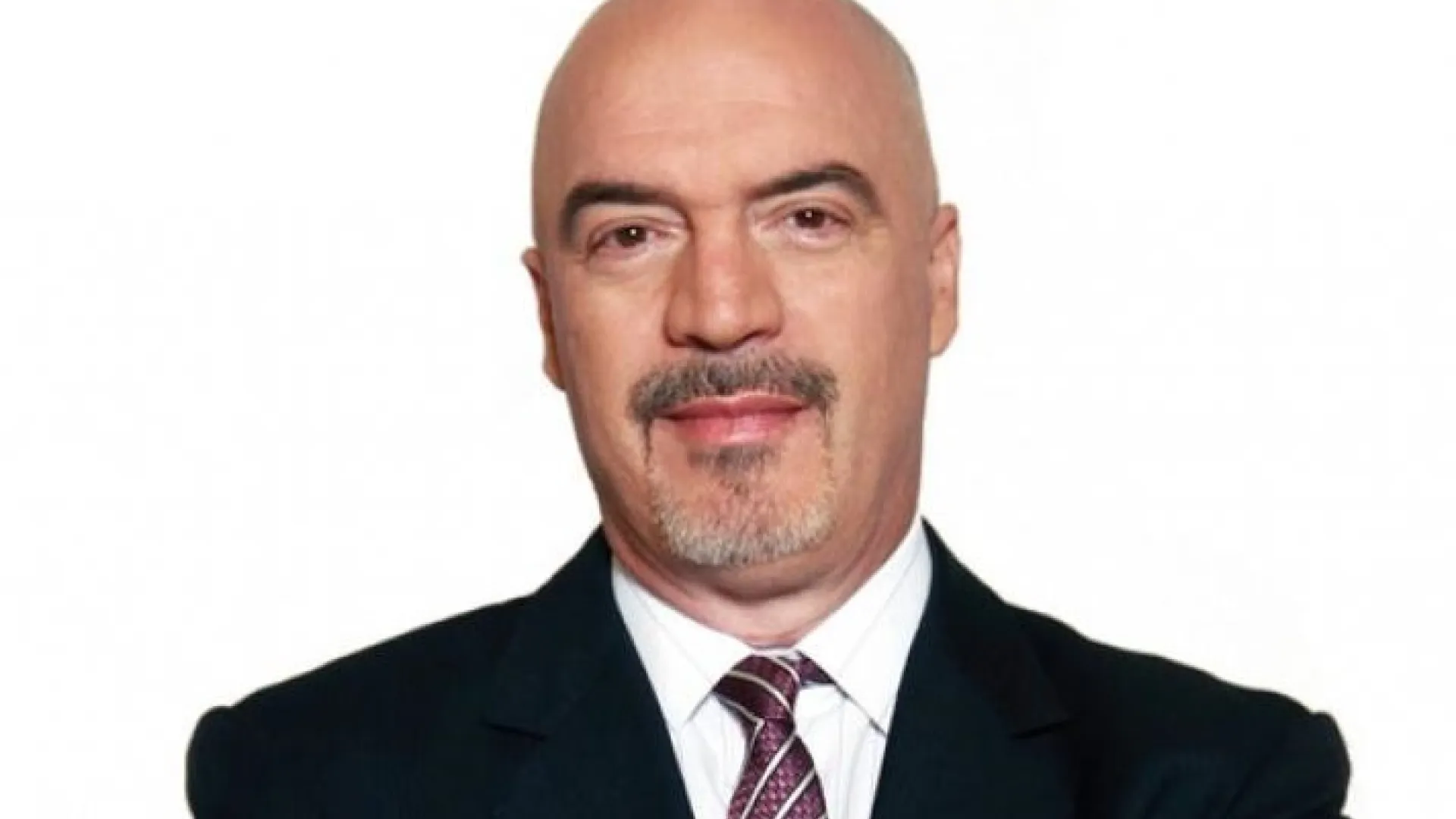 Carlos Puig: un mexicano que encontró la magia de contar historias sonoras en podcast