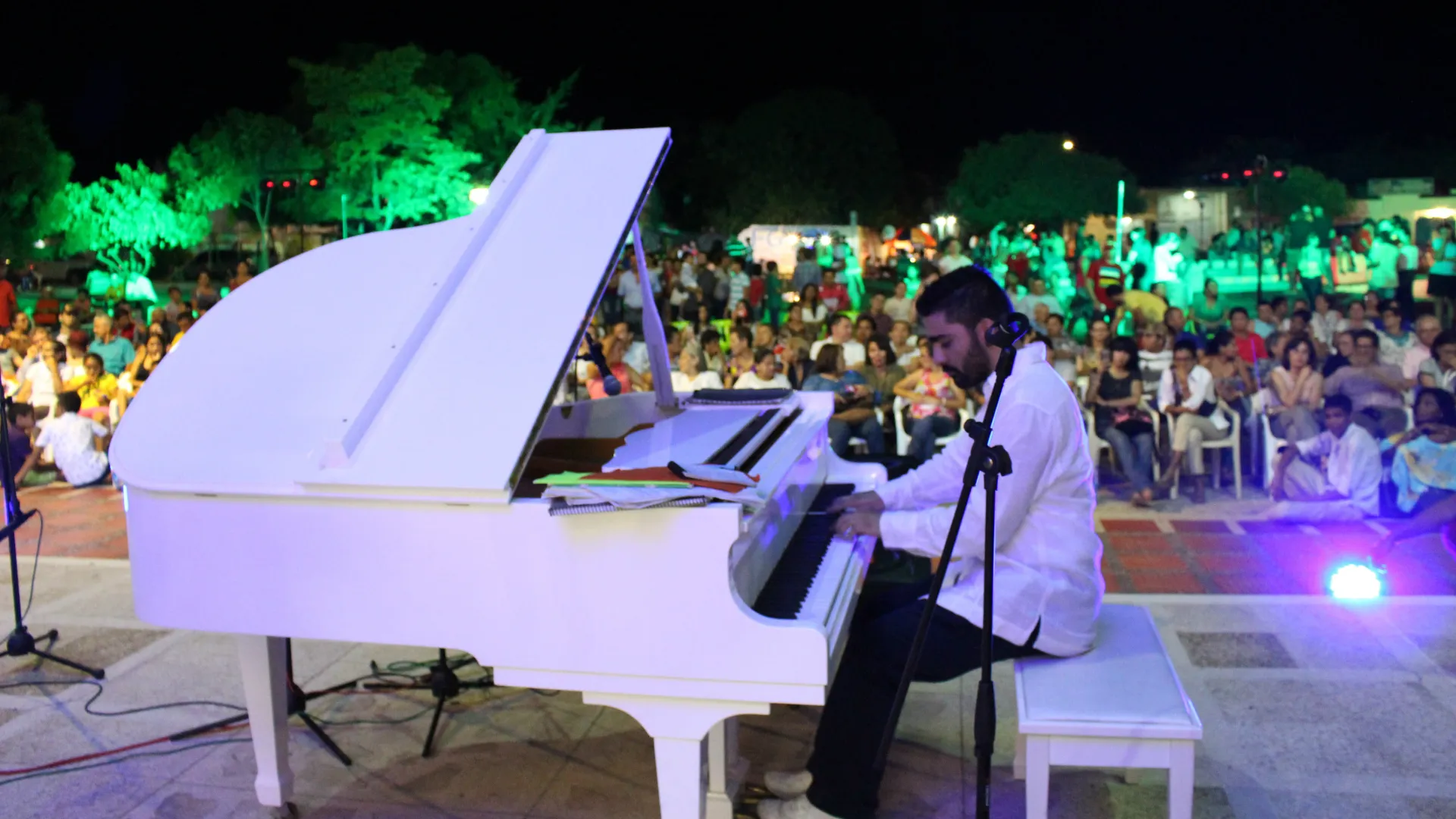 Concierto Piano móvil en Colombia, Radio Nacional de Colombia