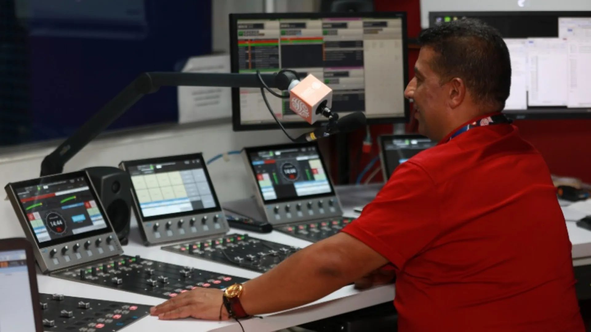 Especial “RTVC 15 AÑOS CONTIGO”: ¿Cómo va la descentralización de la radio pública?