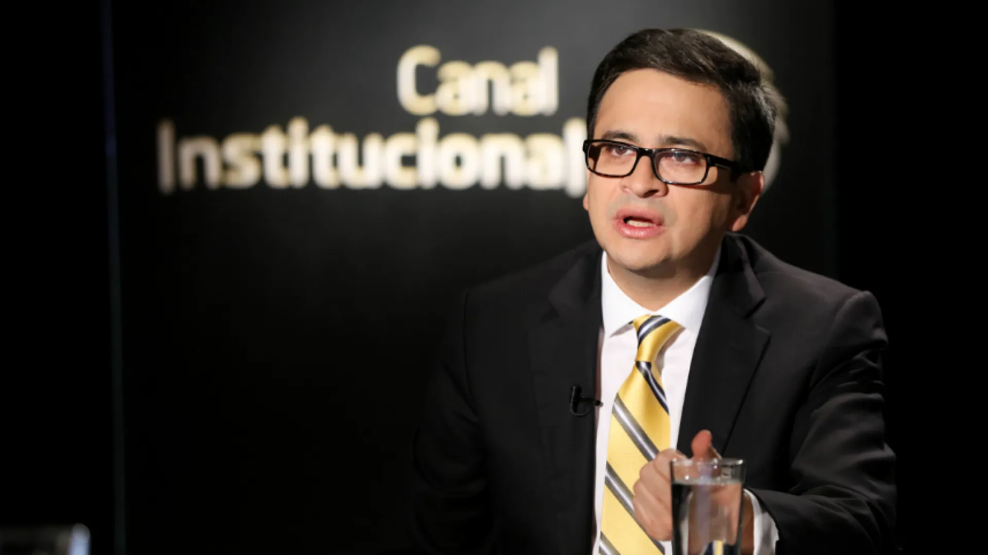 Conversemos de Actualidad por Canal Institucional