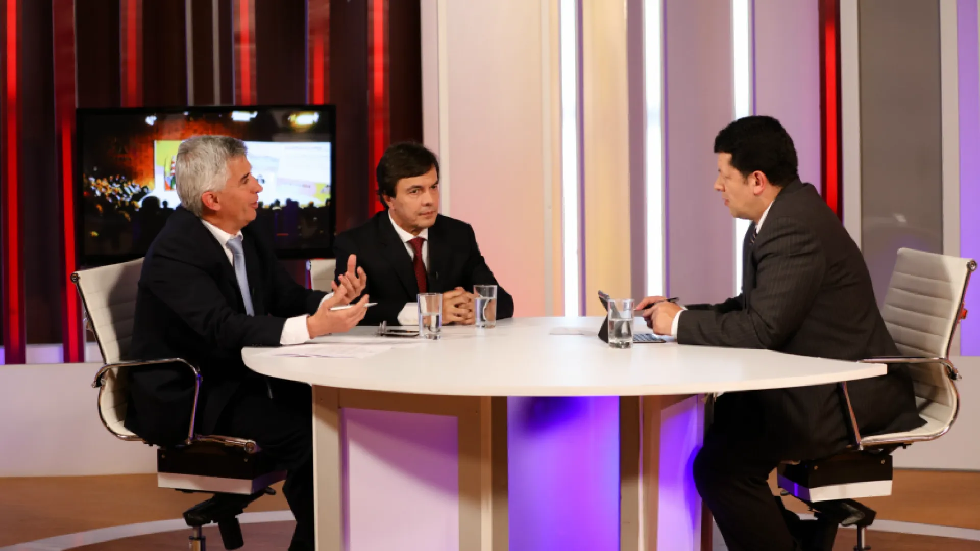 “Conversemos de Economía” examina cómo le fue al café y al agro en 2016